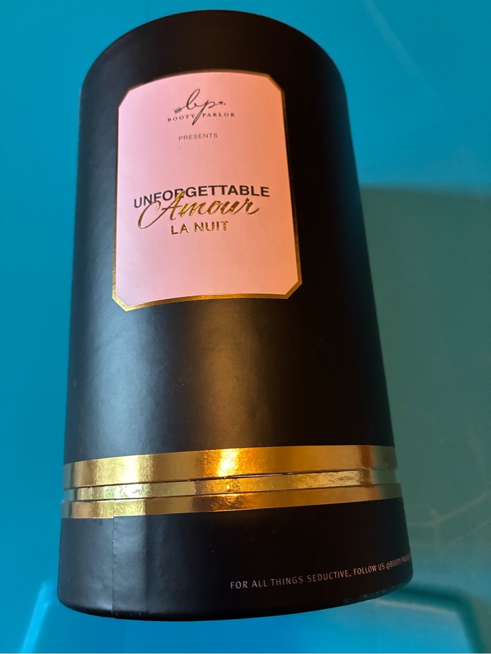 Unforgettable Amour La Nuit Body Oil β Black & Pink